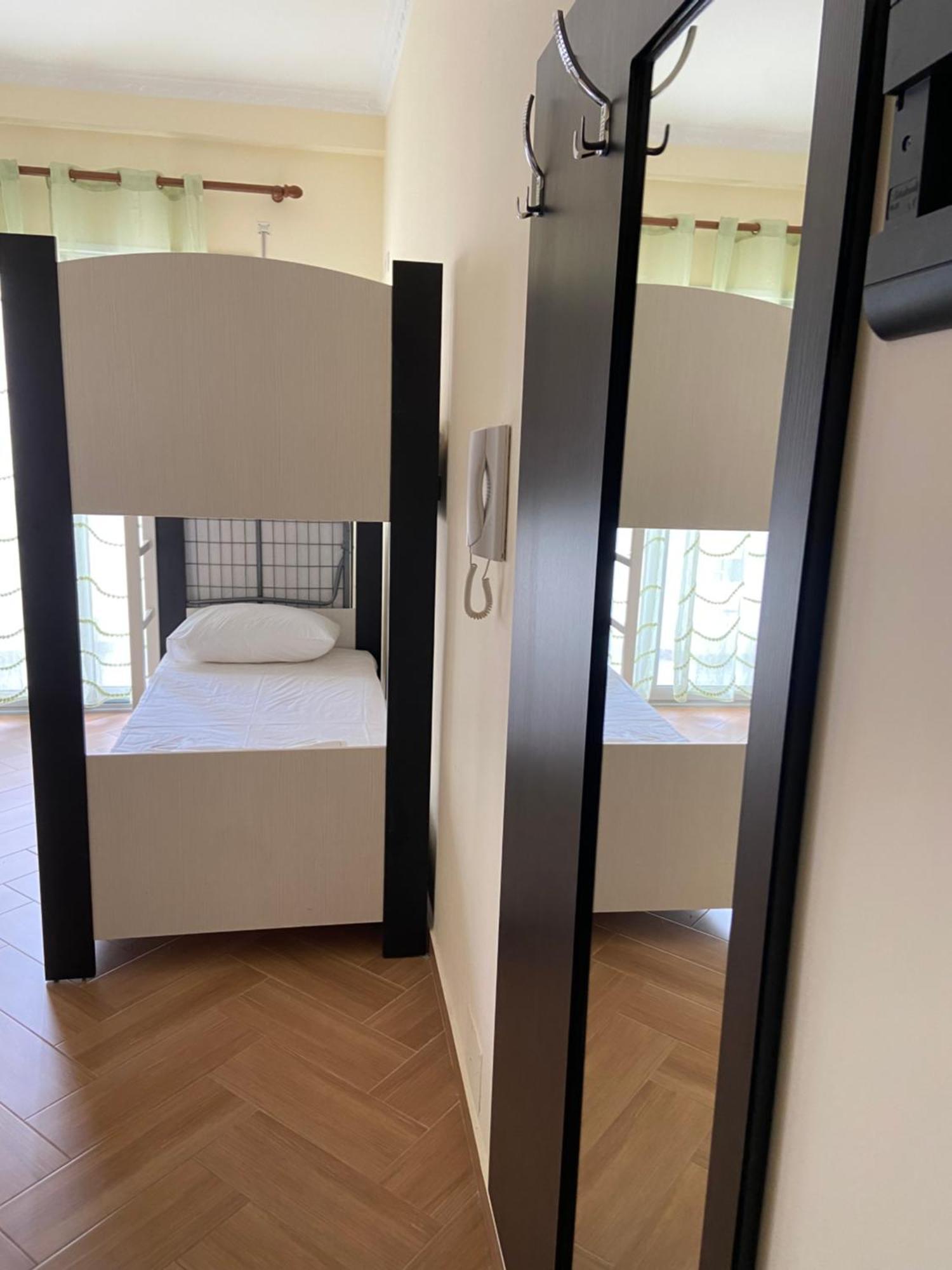 Ari Apartaments Vlorë Εξωτερικό φωτογραφία